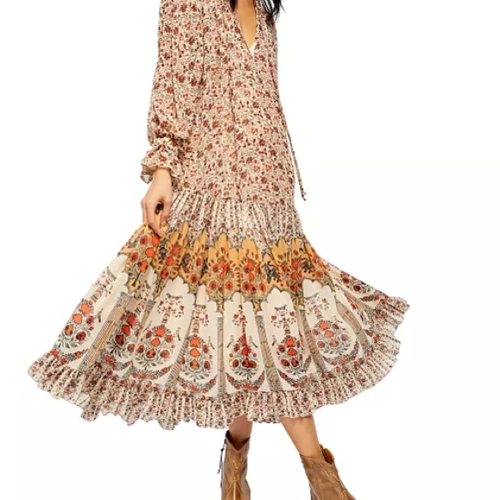 Floral Long Sleeve Dress with Ruffle Hem